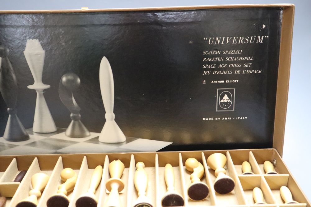 The ANRI Space-age chess set, 1969, in original box with leaflet and chess board, kings 11cm